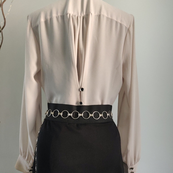 SOLD! Luxurious blouse - Picture 6 of 16